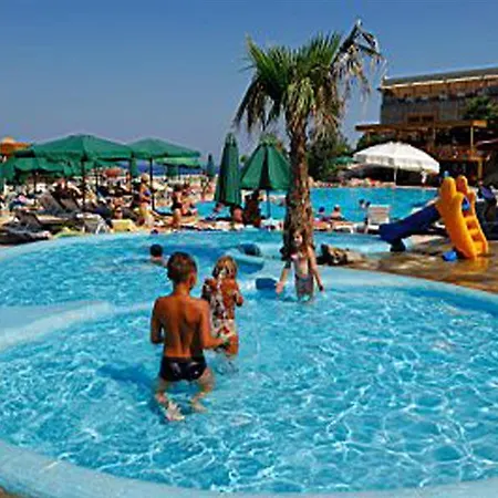 Курортный комплекс Green Beach Resort 5*