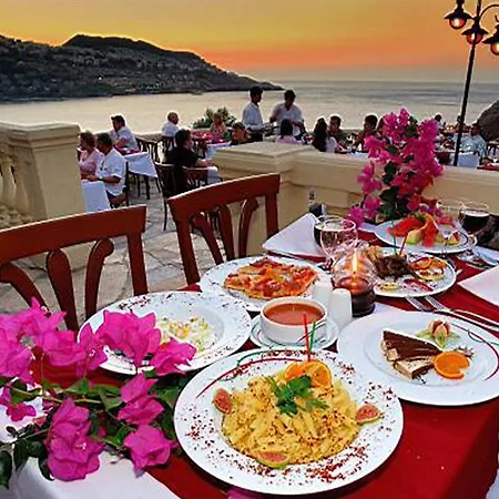 绿色海滩度假村