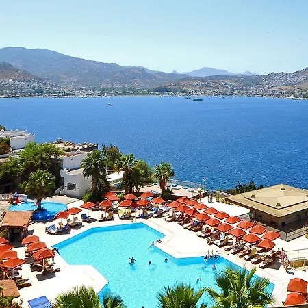 Resort Green Beach Resort 5*