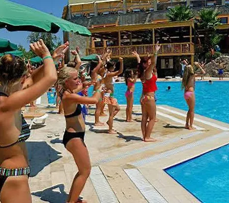 Resort Green Beach Resort 5*