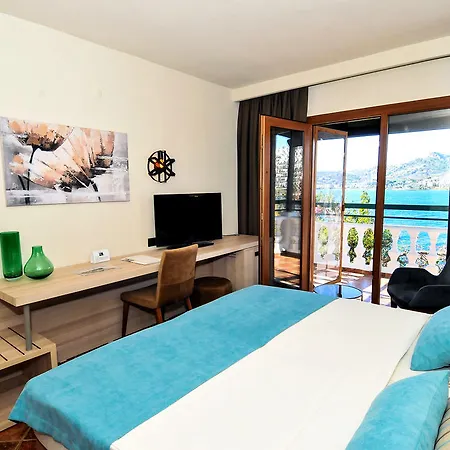 Resort Green Beach Resort 5*